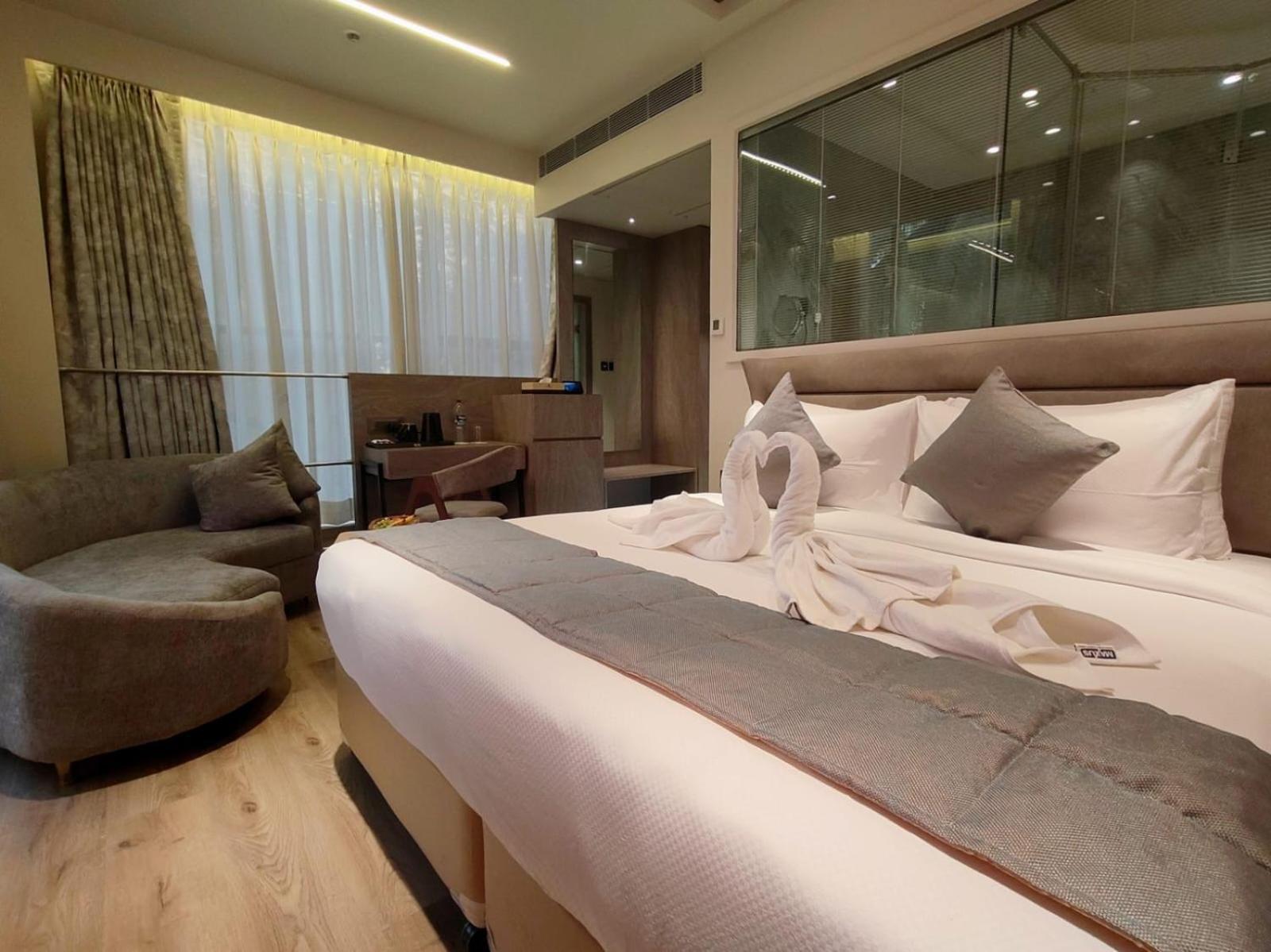 Maxxvalue Hotel Midc - Andheri Mumbai Bagian luar foto