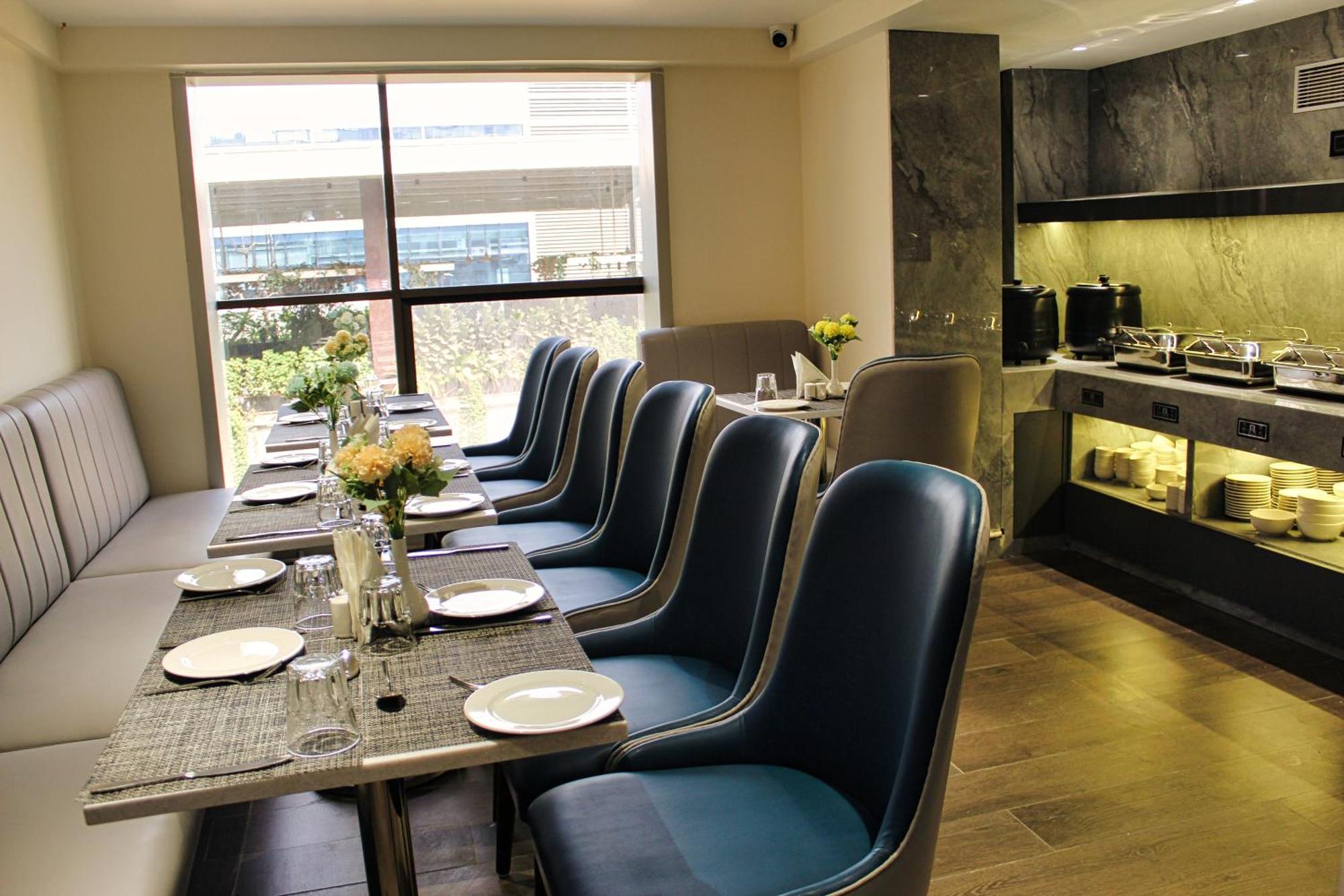 Maxxvalue Hotel Midc - Andheri Mumbai Bagian luar foto