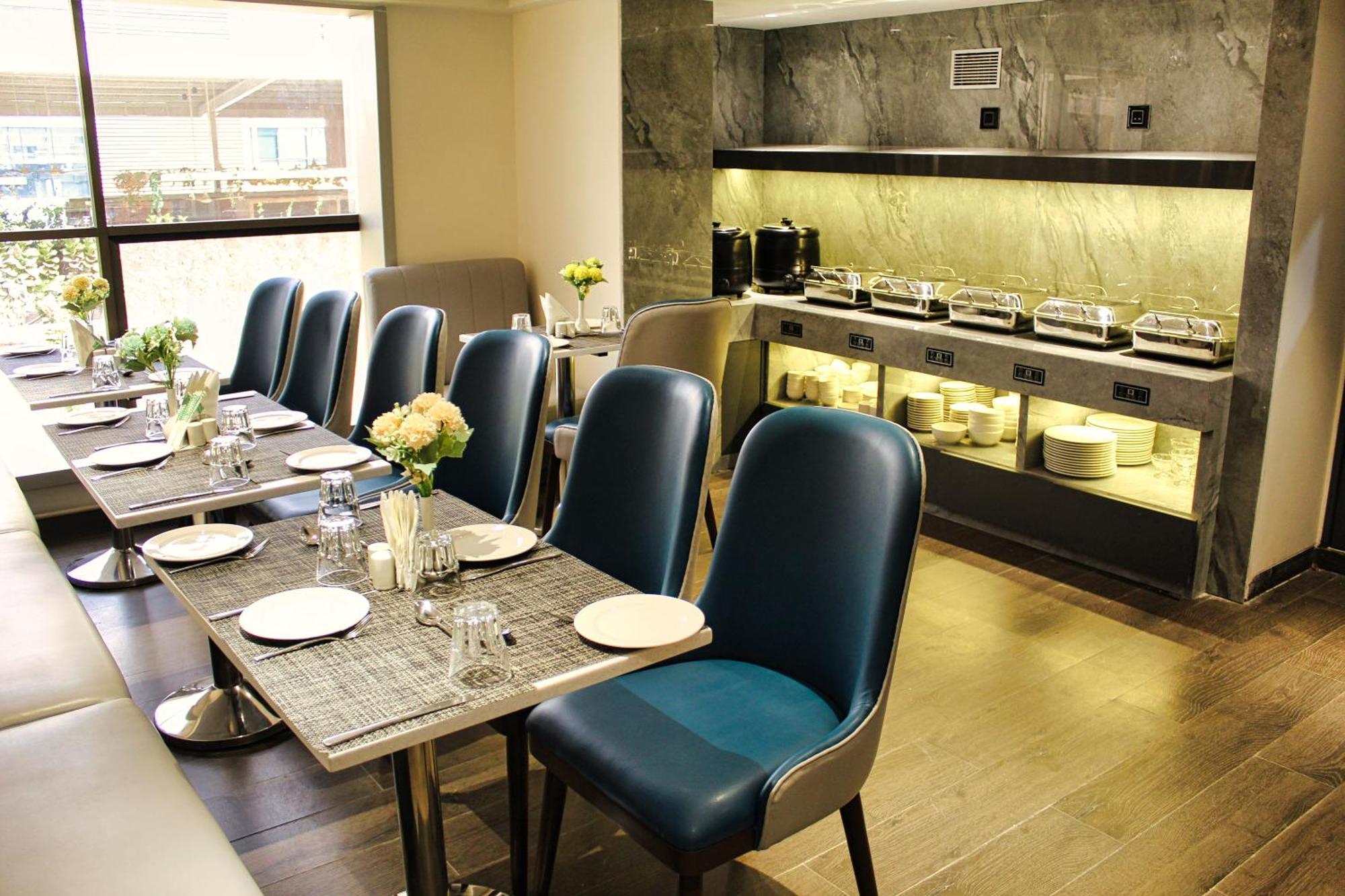 Maxxvalue Hotel Midc - Andheri Mumbai Bagian luar foto